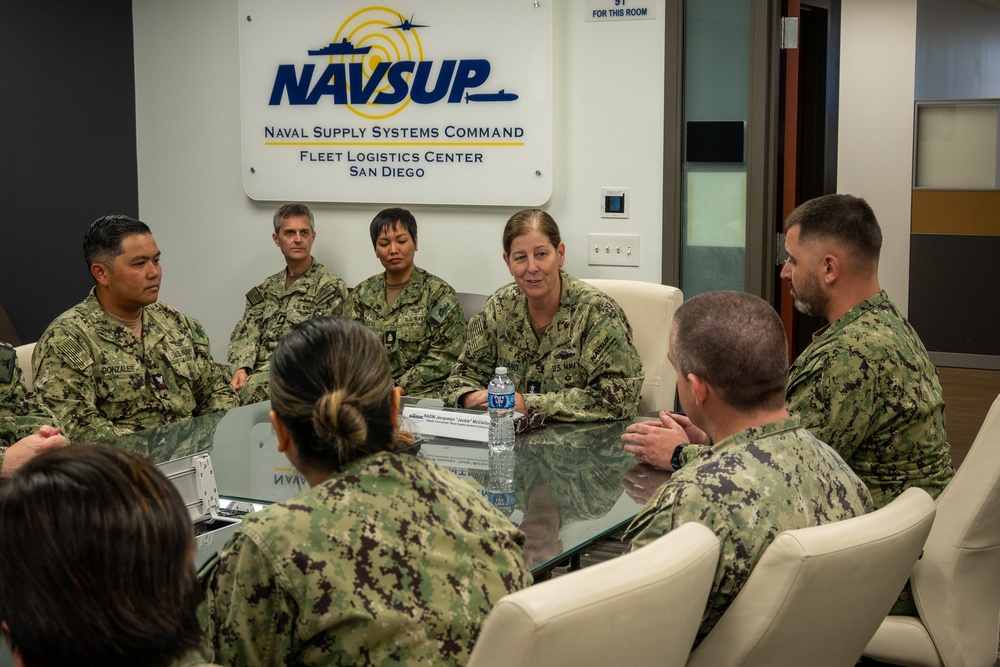 NAVSUP Deputy Commander Visits NAVSUP FLC San Diego