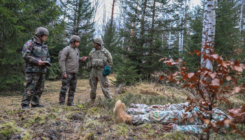 French Army Brig. Gen. Marc Galan visits 41st FAB Soldiers during Brigade Exercise