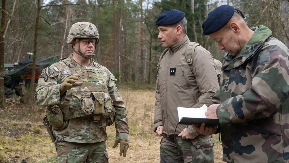 French Army Brig. Gen. Marc Galan visits 41st FAB Soldiers during Brigade Exercise