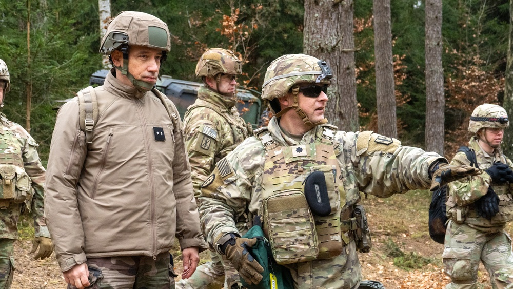 French Army Brig. Gen. Marc Galan visits 41st FAB Soldiers during Brigade Exercise