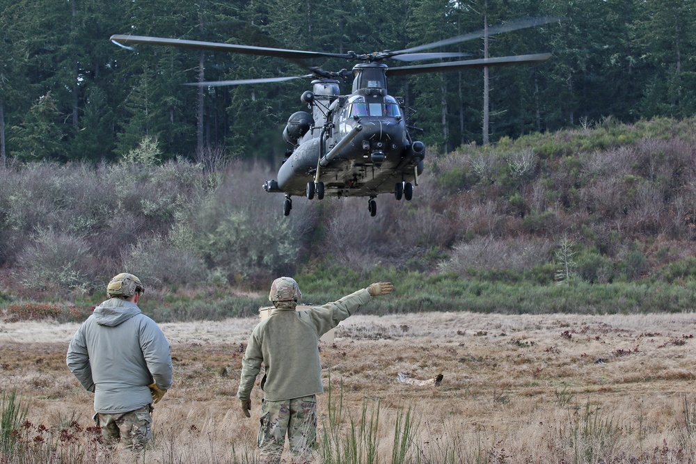 Sustainment Soldiers Learn Sling Load Operations