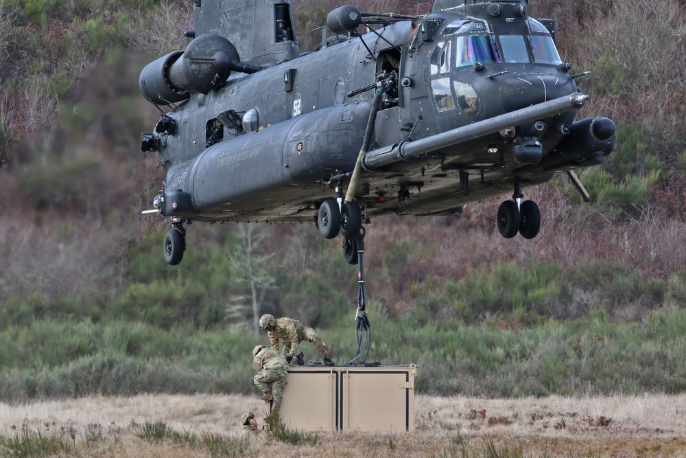 Sustainment Soldiers Learn Sling Load Operations