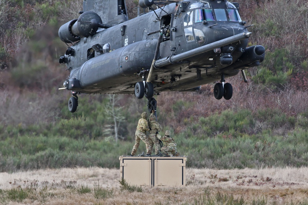 Sustainment Soldiers Learn Sling Load Operations