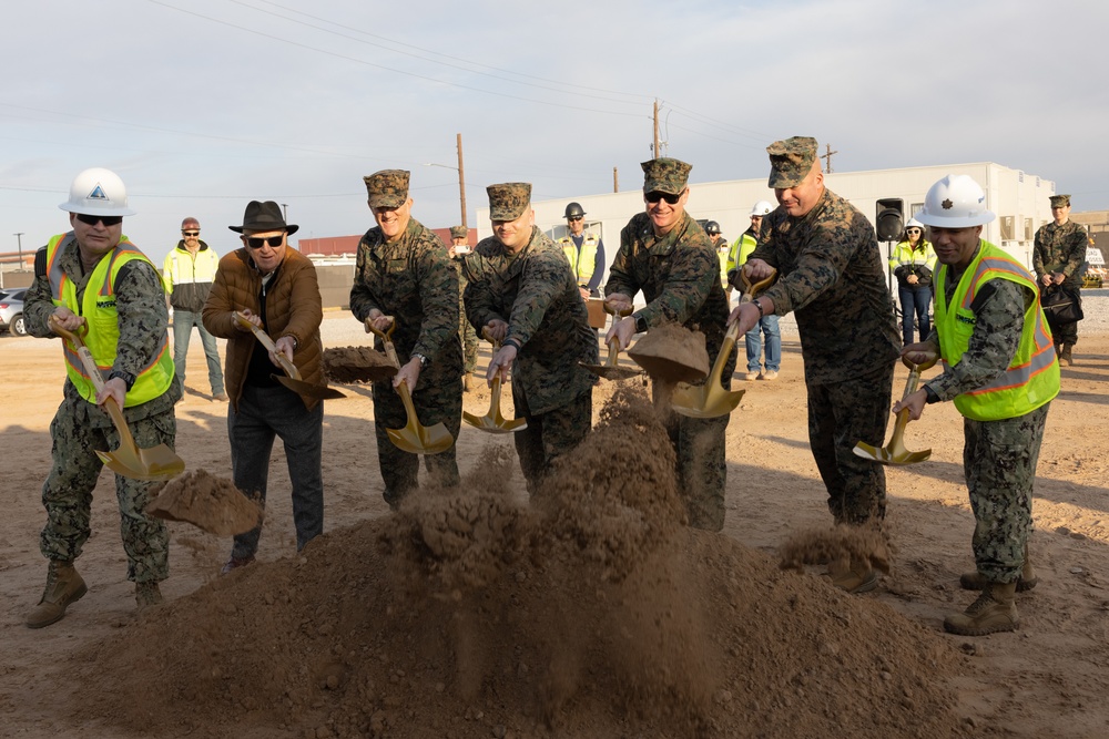 Maj. Gen. Jason G. Woodworth visits MCAS Yuma
