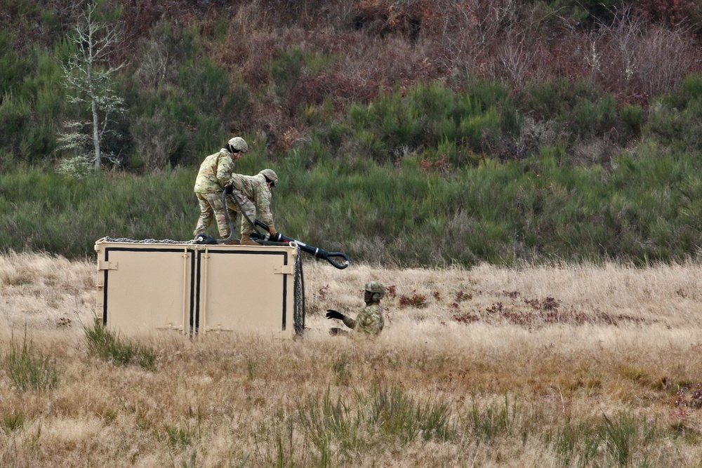 Sustainment Soldiers Learn Sling Load Operations