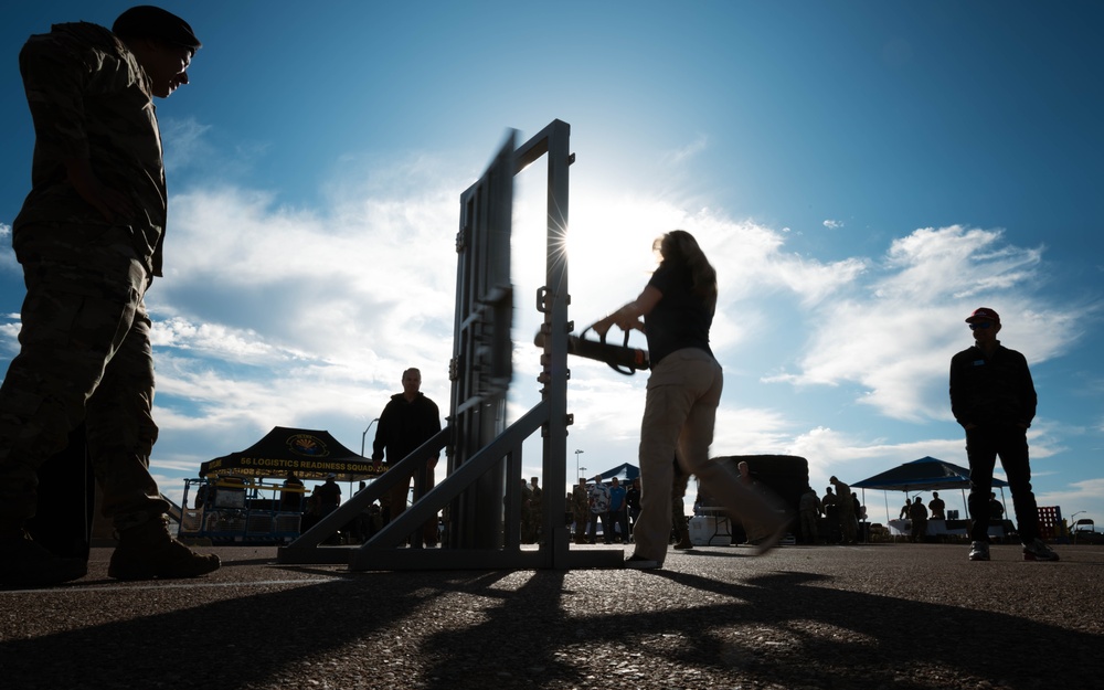 Luke AFB Honorary Commanders Engage in Immersion Tour