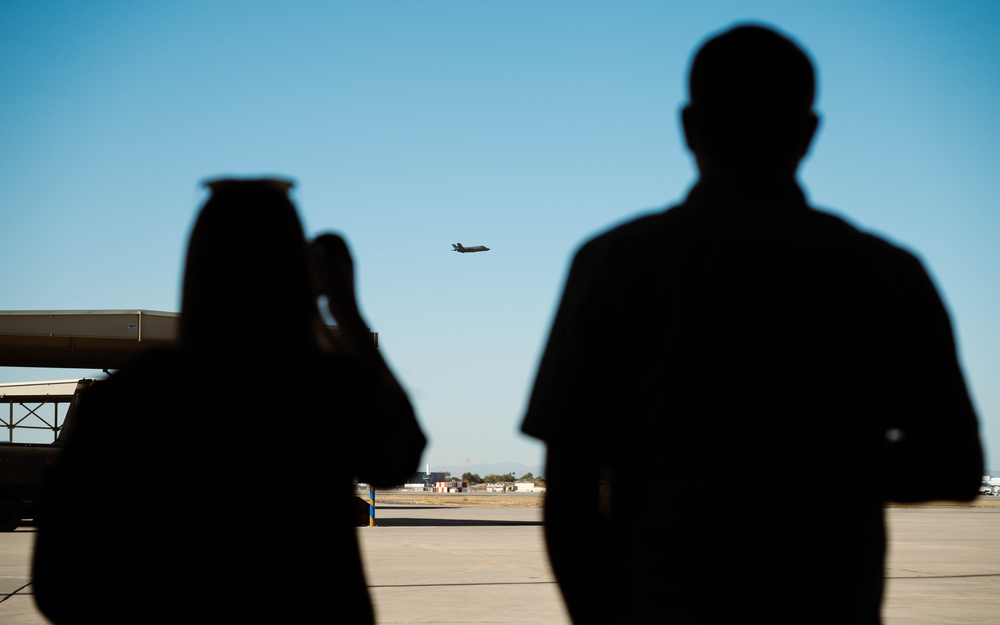 Luke AFB Honorary Commanders Engage in Immersion Tour