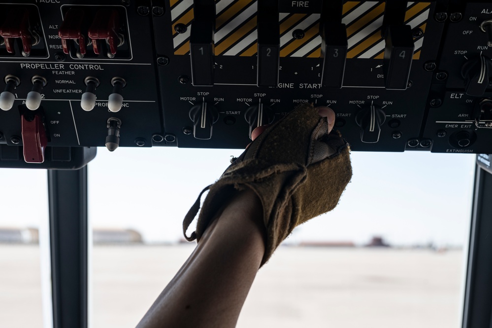 MC-130J crew transports Emerald Warrior AFSOC forces