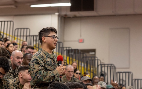MCRDPI &amp; ERR Commanding General Townhall