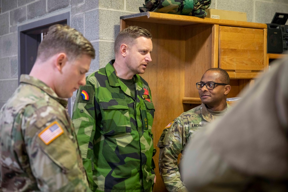 Forging lasting relationships with New York’s newest state partner: Swedish soldiers train with 42nd Infantry Division during large-scale command post exercise