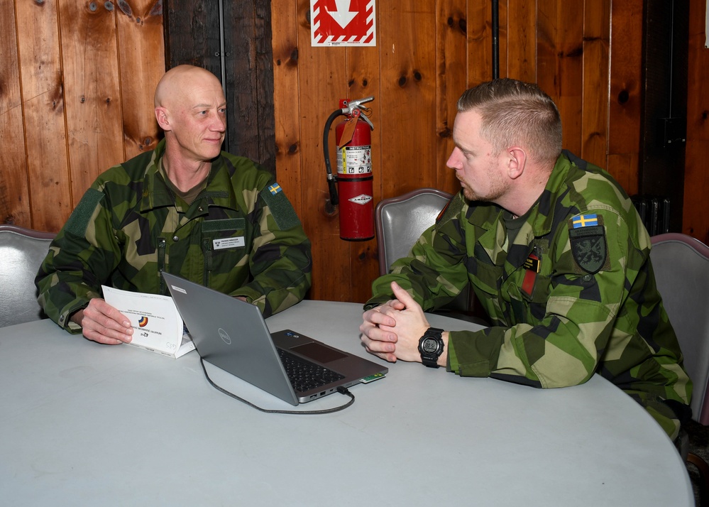 Forging lasting relationships with New York’s newest state partner: Swedish soldiers train with 42nd Infantry Division during large-scale command post exercise