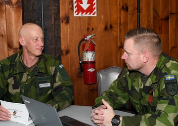 Forging lasting relationships with New York’s newest state partner: Swedish soldiers train with 42nd Infantry Division during large-scale command post exercise