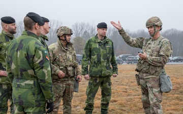 Forging lasting relationships with New York’s newest state partner: Swedish soldiers train with 42nd Infantry Division during large-scale command post exercise