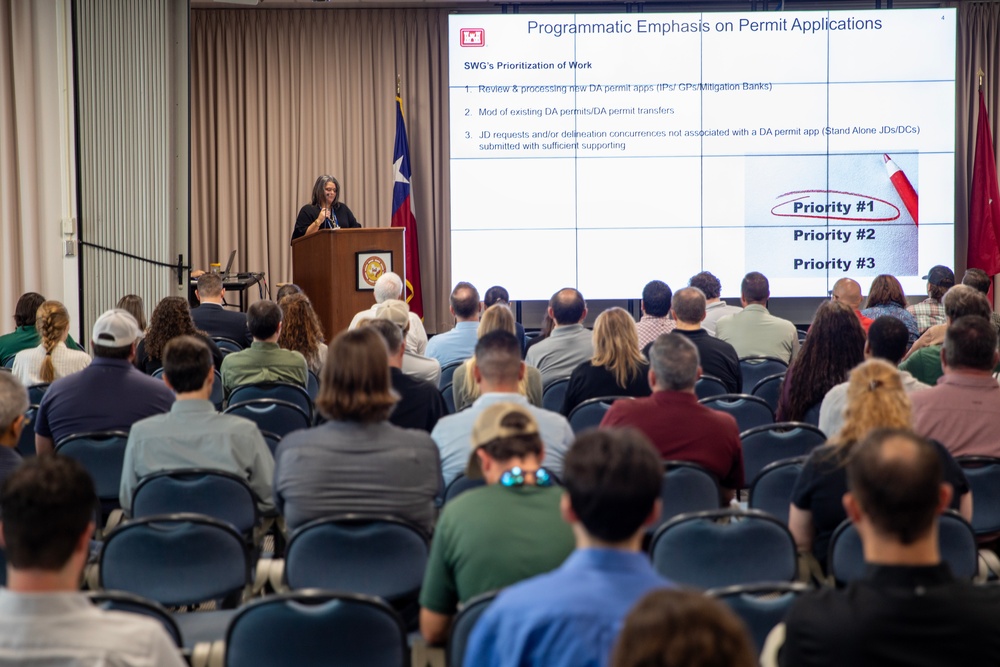 Galveston District Hosts Regulatory Outreach Event