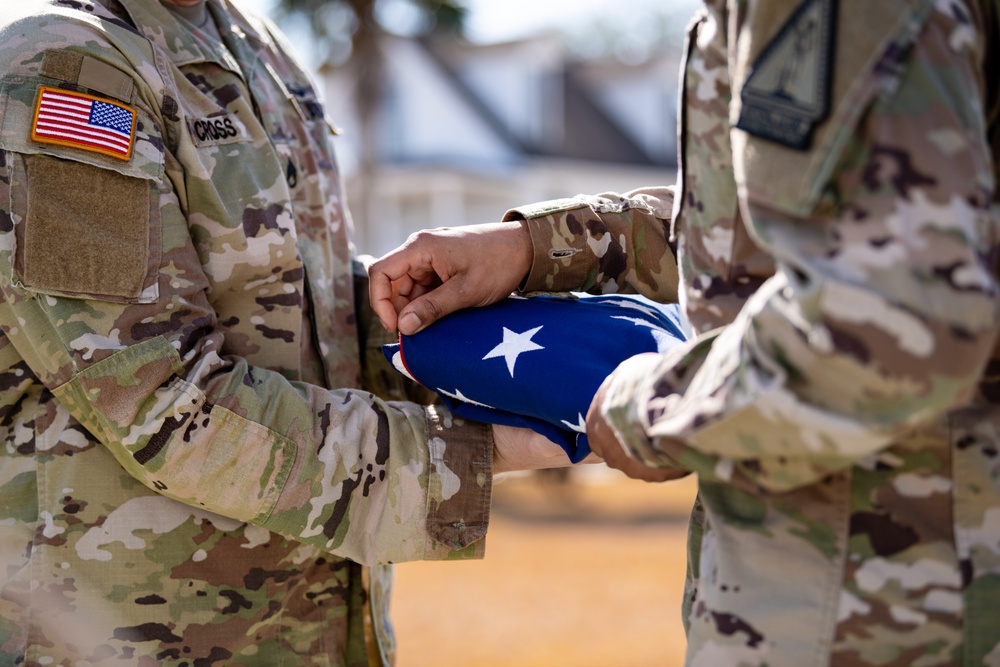 National Guard Soldiers participate in retirement ceremony traditions