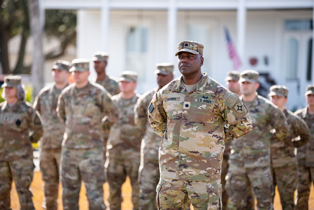 National Guard Soldiers participate in retirement ceremony traditions