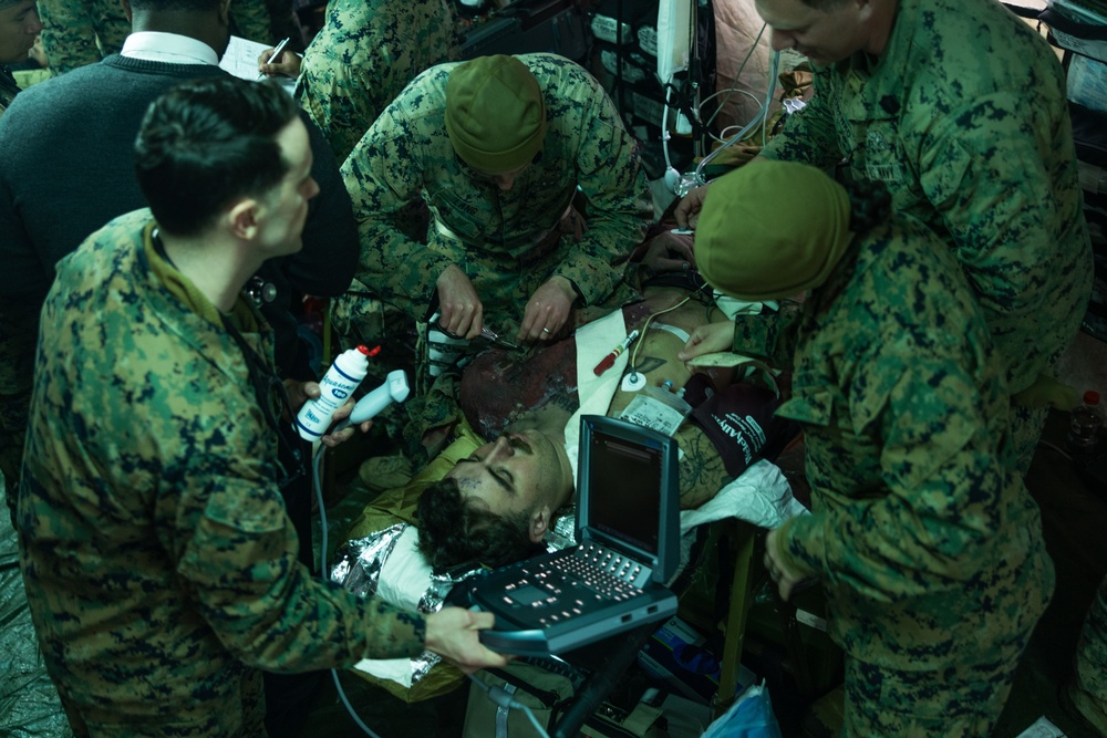 26th MEU treats mass casualty during EOTG training