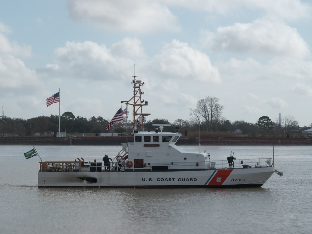 US Coast Guard Cutter Sawfish Patrols the Mississippi River