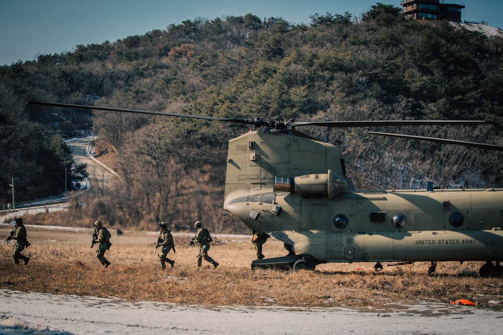 2nd Infantry Division, 2/3 Infantry Regiment Live-Fire Exercise