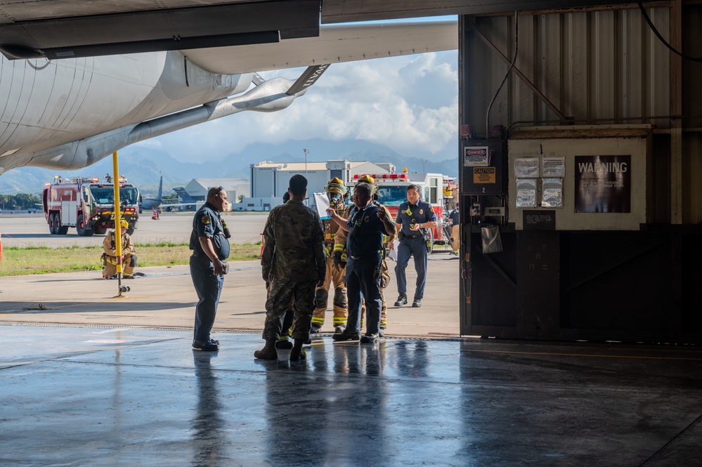 15th &amp; 154th Maintenance Squadron conduct a confined space exercise on JBPHH