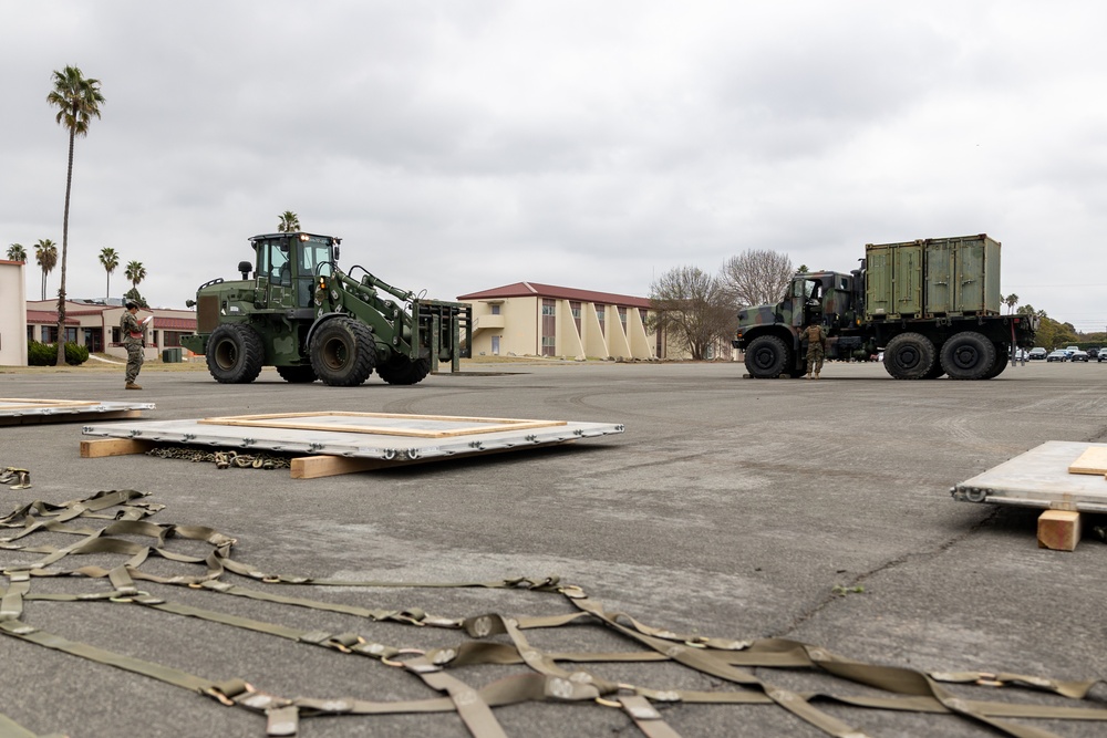 11th Marine Expeditionary Unit and I Marine Expeditionary Force Support Battalion conduct prescheduled strategic mobility exercise