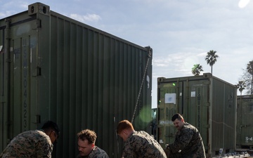 11th Marine Expeditionary Unit and I Marine Expeditionary Force Support Battalion conduct prescheduled strategic mobility exercise