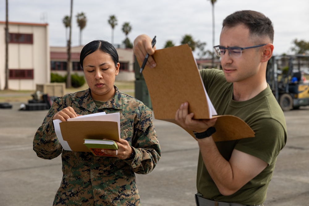 11th Marine Expeditionary Unit and I Marine Expeditionary Force Support Battalion conduct a prescheduled strategic mobility exercise