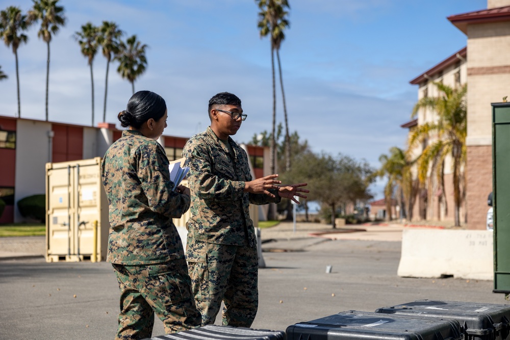 11th Marine Expeditionary Unit and I Marine Expeditionary Force Support Battalion conduct a prescheduled strategic mobility exercise