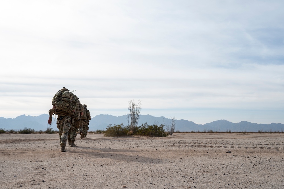 Mission Sustainment Team Airmen train desert land navigation