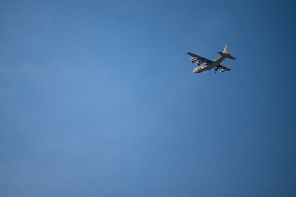 Mission Sustainment Team Airmen train desert land navigation