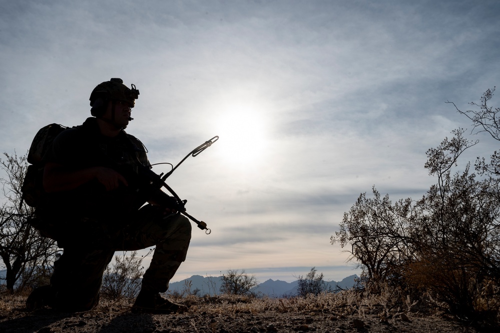 Mission Sustainment Team Airmen train desert land navigation