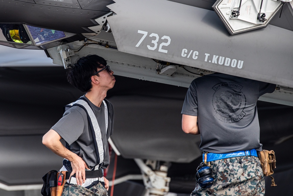 JASDF aircraft lands at Andersen AFB for CN25