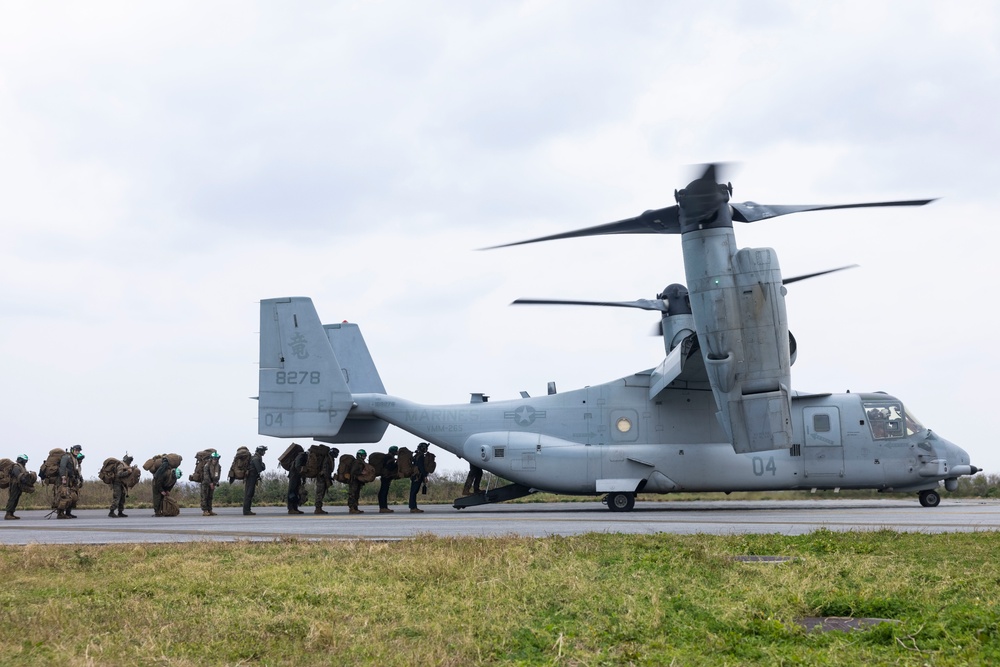 VMM-265 departs Ie Shima Training Facility