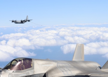 SOCPAC Forces Train in the East China Sea