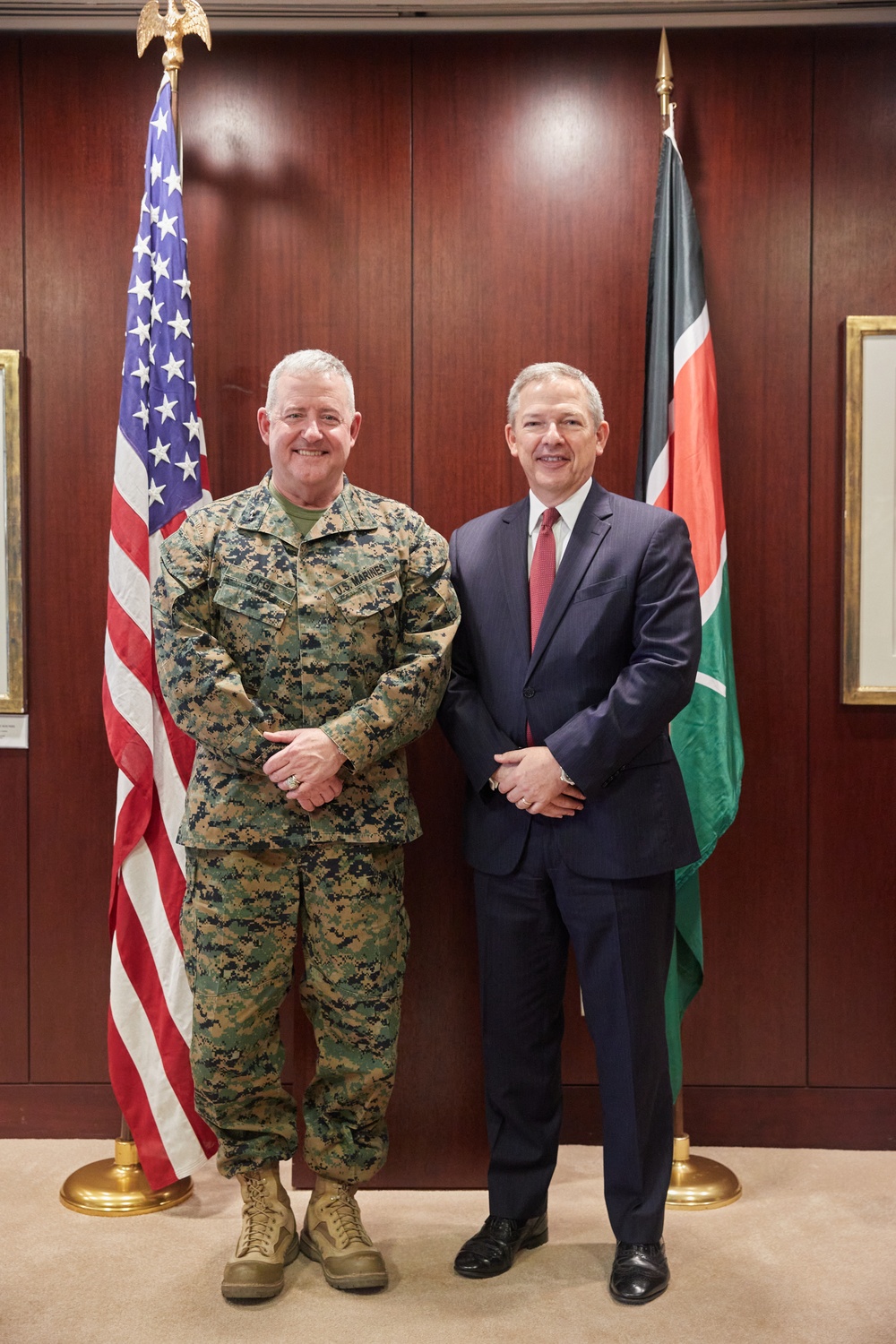 MARFOREUR/AF Commander Visits U.S. Embassy in Nairobi