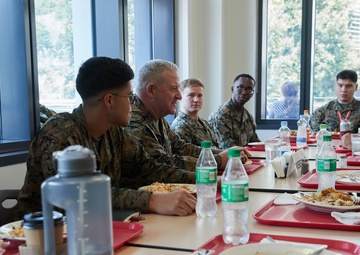 MARFOREUR/AF Commander Visits U.S. Embassy in Nairobi