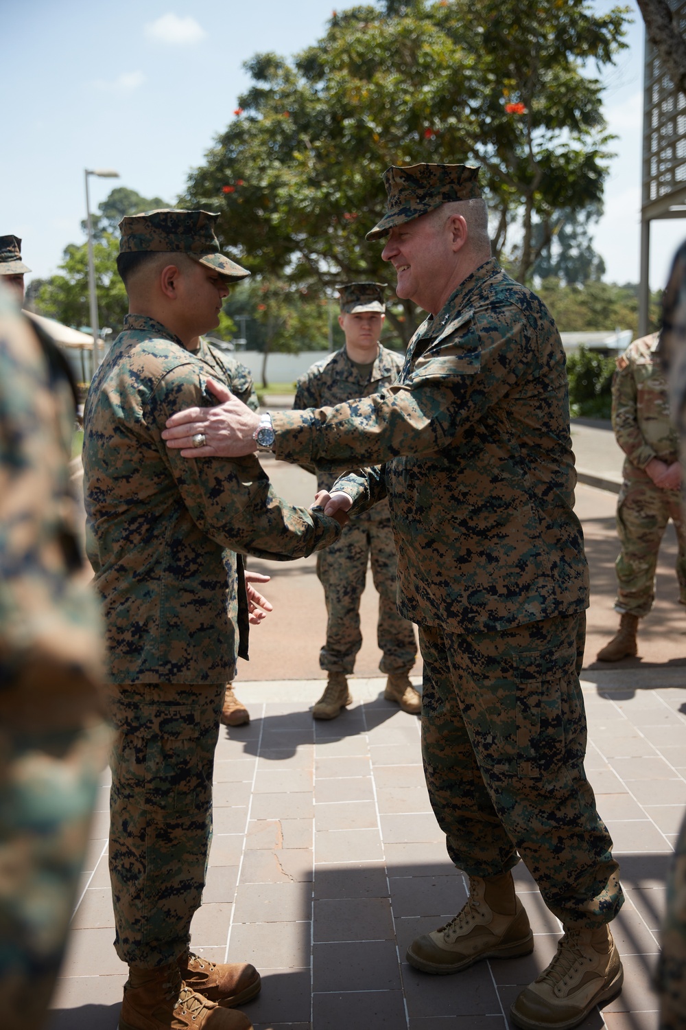 MARFOREUR/AF Commander Visits U.S. Embassy in Nairobi