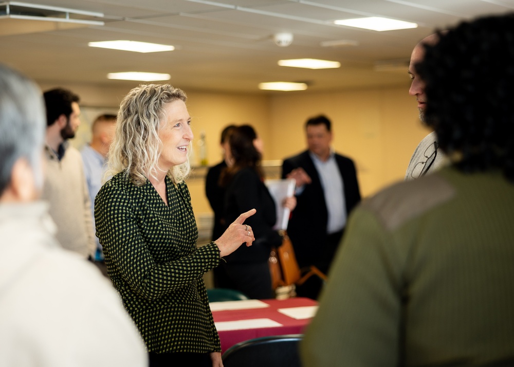 Jen Kiggans Tours USNS Medgar Evers (T-AKE 13)