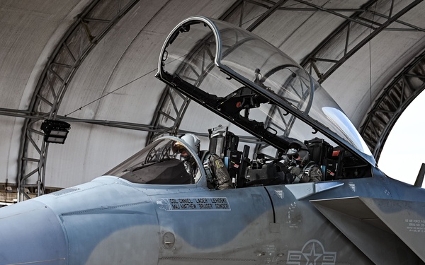 Command deputy visits F-15EX program, informs future decisions