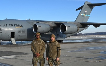 Dover’s Citizen Airmen maintain aircraft in frigid temps