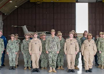 U.S. Naval Forces Southern Command/U.S. 4th Fleet Commander visits USS St. Louis and Naval Station Guantanamo Bay Sailors