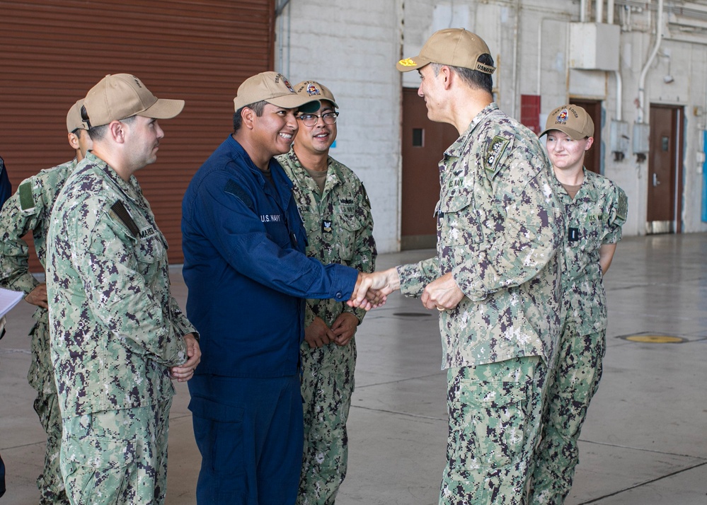 U.S. Naval Forces Southern Command/U.S. 4th Fleet Commander visits USS St. Louis and Naval Station Guantanamo Bay Sailors