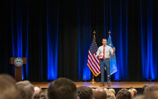 SD Pete Hegseth Hosts DoD Town Hall