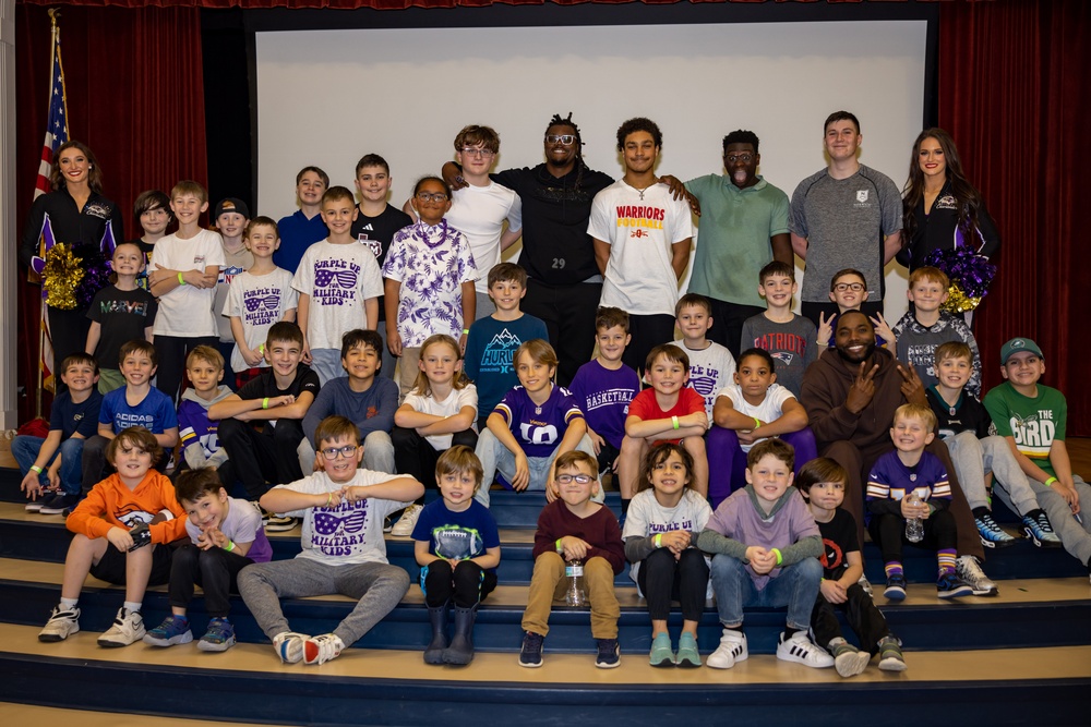 NFL Athletes Visit Quantico