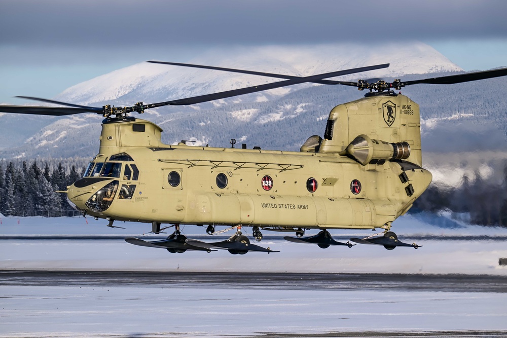 Rescue of 2 plane crash victims in Yukon Territory kicks off 176th Wing’s busy rescue week