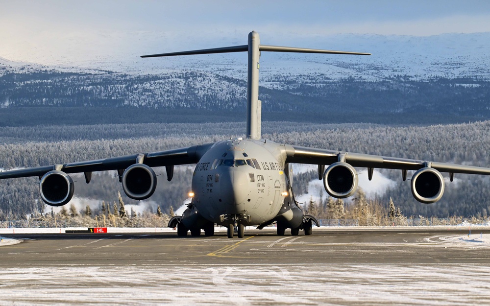 Rescue of 2 plane crash victims in Yukon Territory kicks off 176th Wing’s busy rescue week