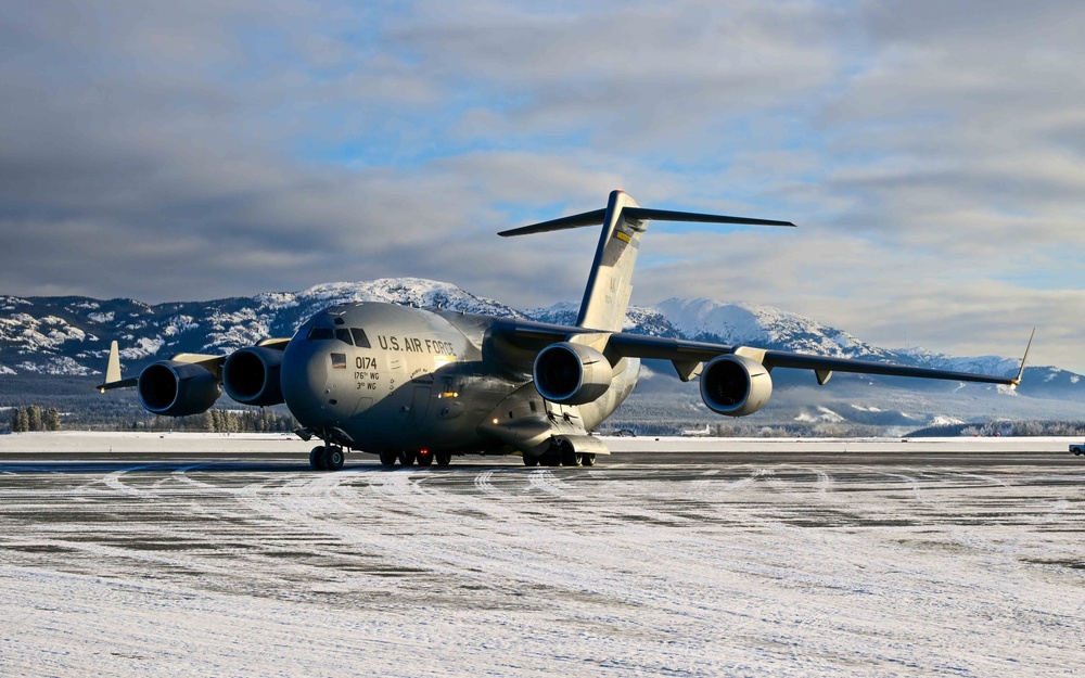 Rescue of 2 plane crash victims in Yukon Territory kicks off 176th Wing’s busy rescue week