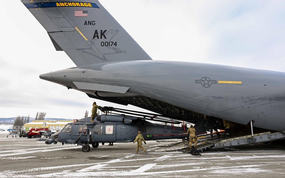 Rescue of 2 plane crash victims in Yukon Territory kicks off 176th Wing’s busy rescue week