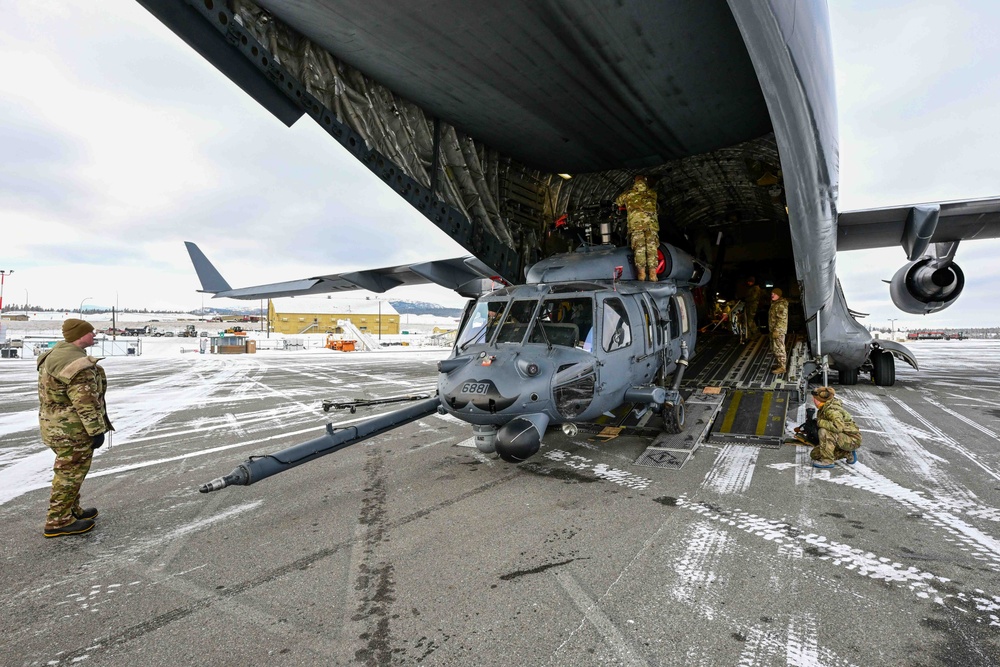 Rescue of 2 plane crash victims in Yukon Territory kicks off 176th Wing’s busy rescue week