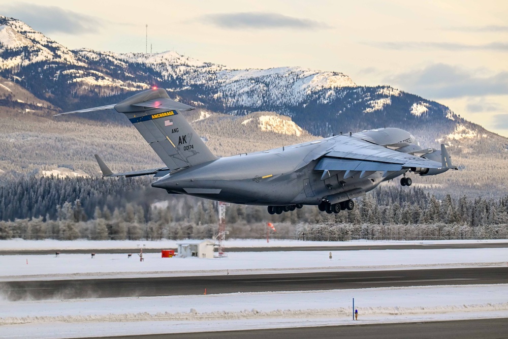 Rescue of 2 plane crash victims in Yukon Territory kicks off 176th Wing’s busy rescue week